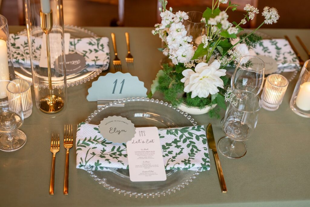 Curvy table numbers