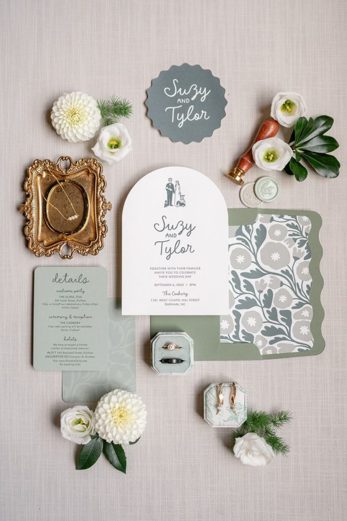 Curvy doodle invitation suite